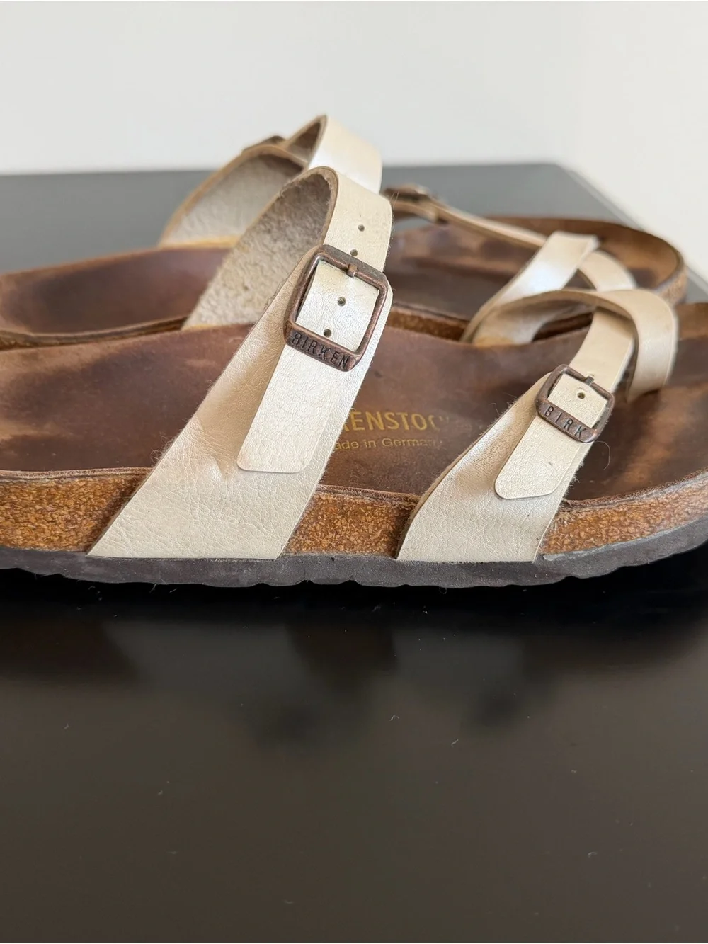 Birkenstock Women’s Beige Leather Cross-Strap Sandals
